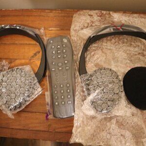 OEM GM Duel Channel set of 2 wireless headphones Yukon Acadia